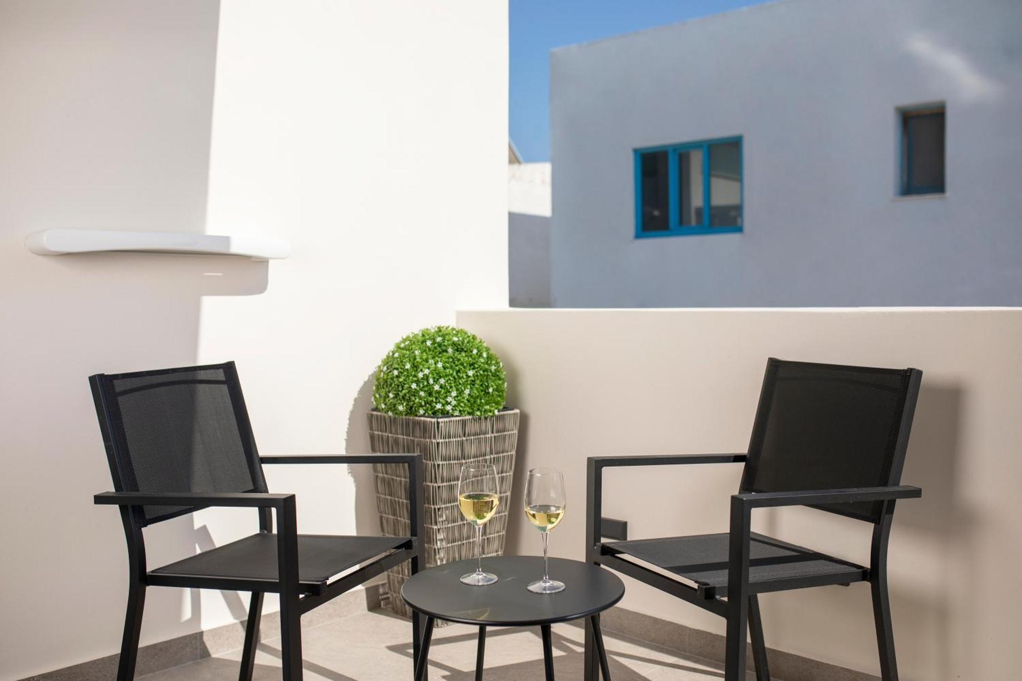 New Villa Katerina - 6 Villas & 6 Private Jacuzzi Emporio  Luaran gambar